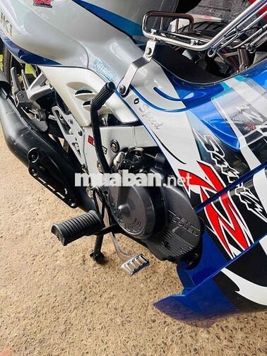 Suzuki Satria 120 Trắng, xanh, đỏ 6 số