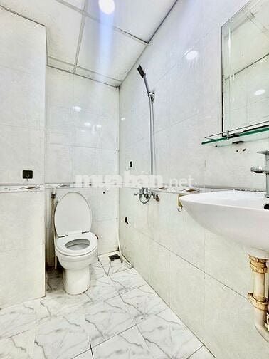 Phòng Gác Lửng Đón Nắng, An Ninh Gần ĐH Văn Hiến