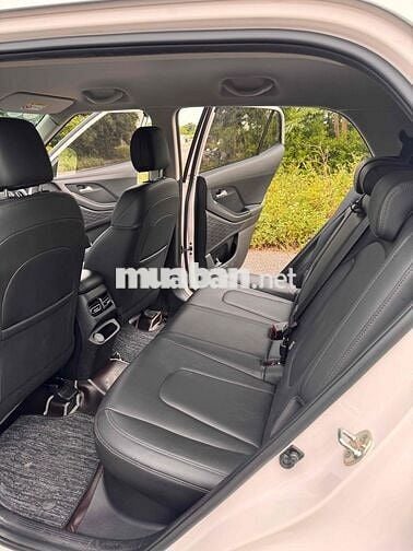 Hyundai Creta Tiêu Chuẩn 2023 Trắng 41000 km