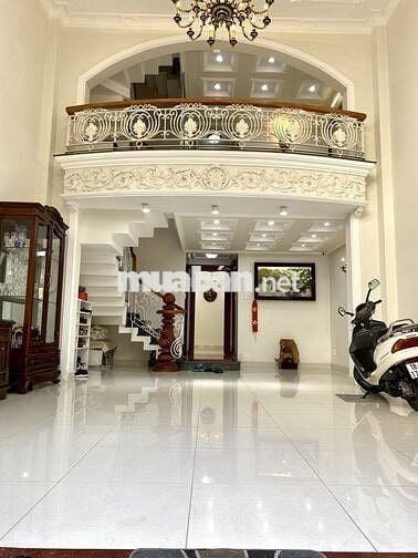 Cho thuê trệt 80/18 Trần Quang Diệu Q3, hẻm 7m, phù hợp spa/văn phòng/
