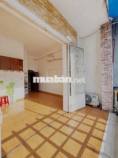CHO THUÊ PHÒNG STUDIO CHÍNH CHỦ- BAN CÔNG RIÊNG BIỆT