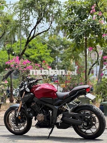 Honda CB650R 2022 Đỏ, có giao lưu xe.