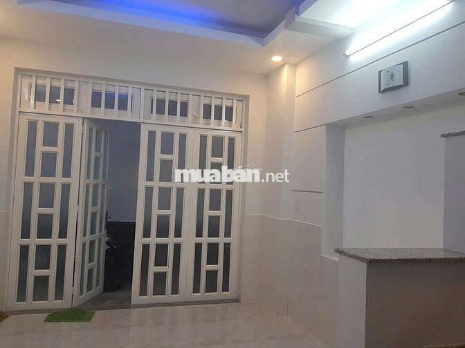 Cho thuê nhà nguyên căn. Đường Phan Đình Phùng. P 1.Quận Phú Nhuận 