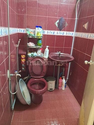 Cho thuê NC nhà MT số 251 Đề Thám, P.PNL, Q.1, TPHCM, khu Tây.