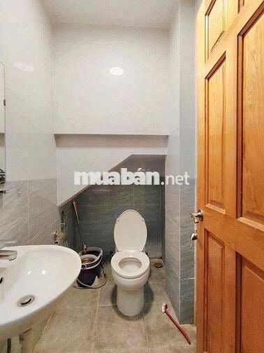 Cho thuê nhà nguyên căn Hẻm 1153 Huỳnh Tấn Phát quận 7