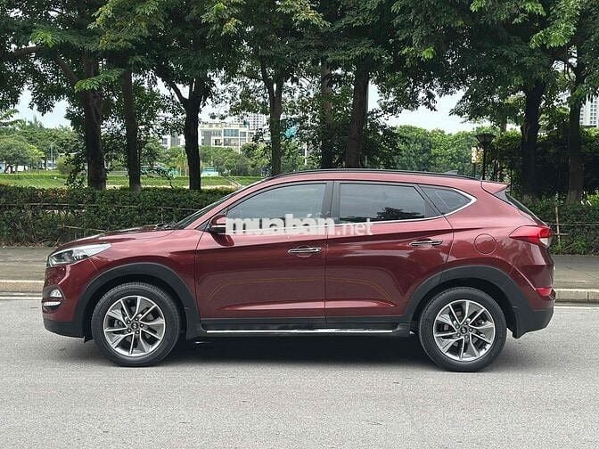 Hyundai Tucson 2018 2.0ATH Đặc Biệt Đỏ 10 Vạn Km