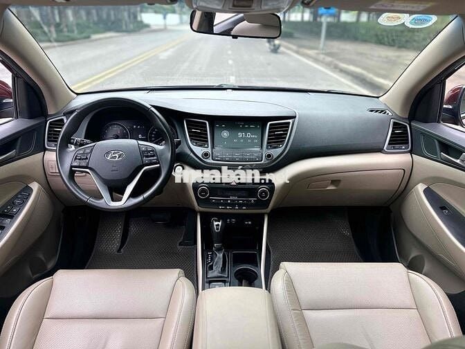 Hyundai Tucson 2018 2.0ATH Đặc Biệt Đỏ 10 Vạn Km