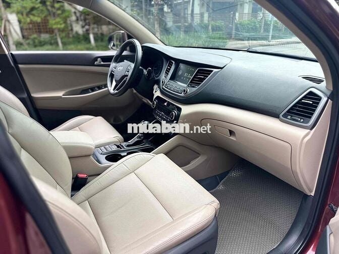 Hyundai Tucson 2018 2.0ATH Đặc Biệt Đỏ 10 Vạn Km