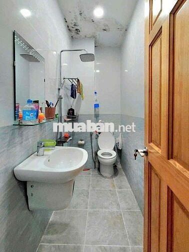 Cho thuê nhà nguyên căn Hẻm 1153 Huỳnh Tấn Phát quận 7