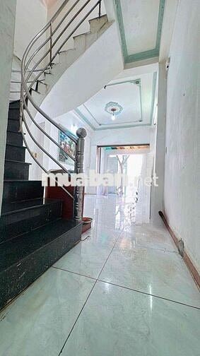 📐 Diện tích: 3,2m x 16m  🏠 Kết cấu: ✅ 1 trệt, 2 lầu ✅ Sân thượng trước