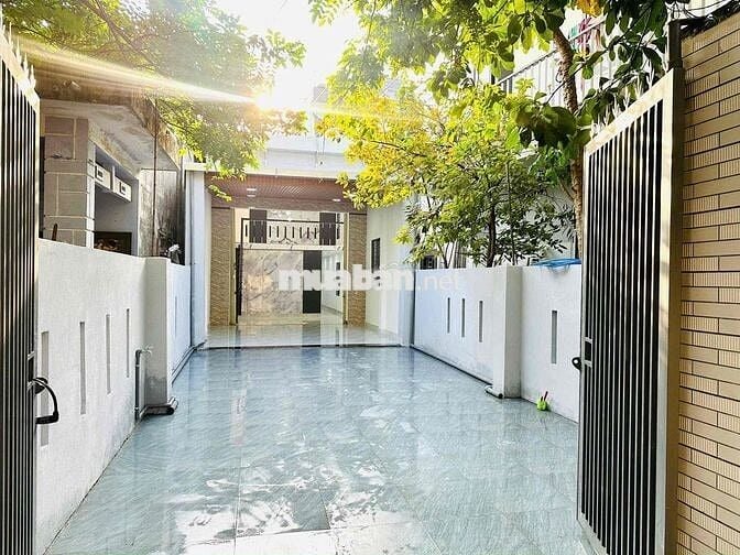 Giá rẻ nhất: Nhà gác lửng diện tích đến 100m2 sát cầu vượt ngã ba Huế