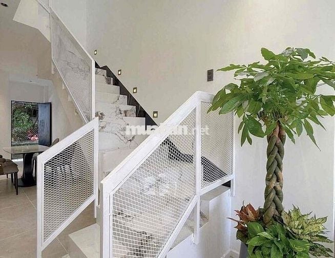 CHO THUÊ NHÀ 3 TẦNG ĐẦY ĐỦ NỘI THẤT MỚI – NGAY TRUNG TÂM DŨNG SĨ THANH
