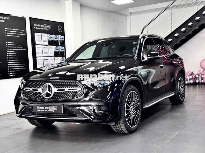 Mercedes-Benz GLC 300 2023 V1 siêu lướt