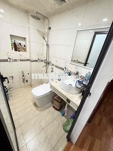 ccmini diện tích 30m2 đủ đồ tầng riêng  chính chủ cho thuê giá rẻ