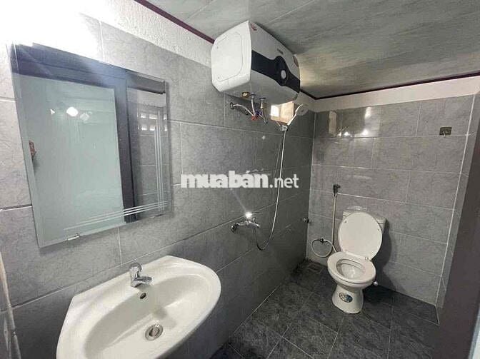 🔥 K20, KHUÊ MỸ – CUỐI THÁNG TRỐNG P206 – PHÒNG RỘNG – 4.5TR (2 NGƯỜI)
