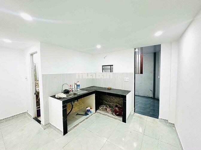 Giá rẻ nhất: Nhà gác lửng diện tích đến 100m2 sát cầu vượt ngã ba Huế
