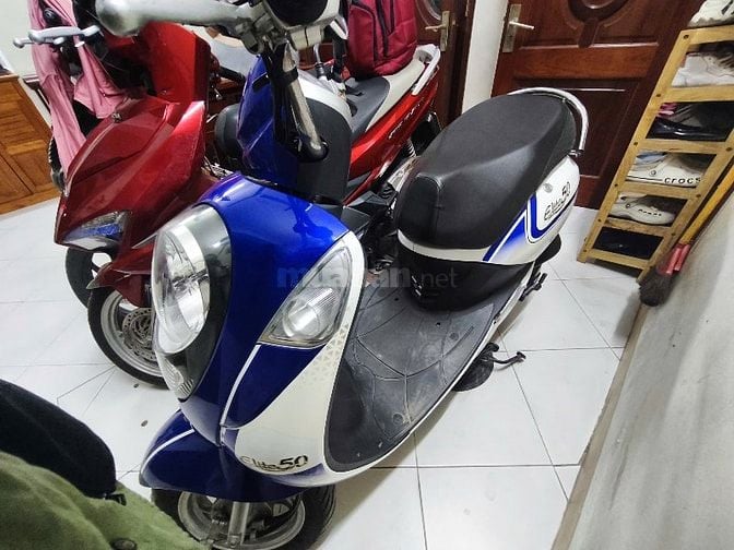 CẦN BÁN XE MÁY SYM MÀU TRẮNG, XE ĐI ÍT, CÒN MỚI