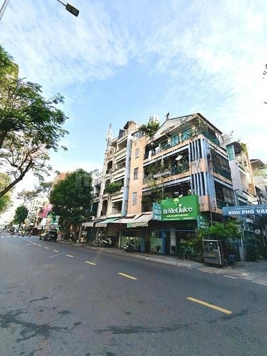 GÓC 2MT - NGANG 11M - NGAY TRẦN HƯNG ĐẠO, Q.1 - 5 TẦNG - GIÁ 2X TỶ