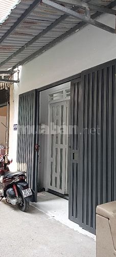 Bán Nhà Đúc Lửng DT: 4M x 18M 