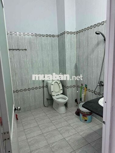 nhà thuê Bùi Tư Toán, siêu đẹp, mới, 4m*17m, 1trệt2lầu 4PN, gần chợ,