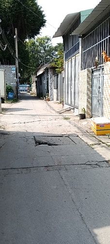 Bán Nhà Đúc Lửng DT: 4M x 18M 