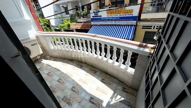 NHÀ 5 PN HXH 10m. 4x15. 60m2 Khu Hoàng Hoa Thám P13 Tân Bình
