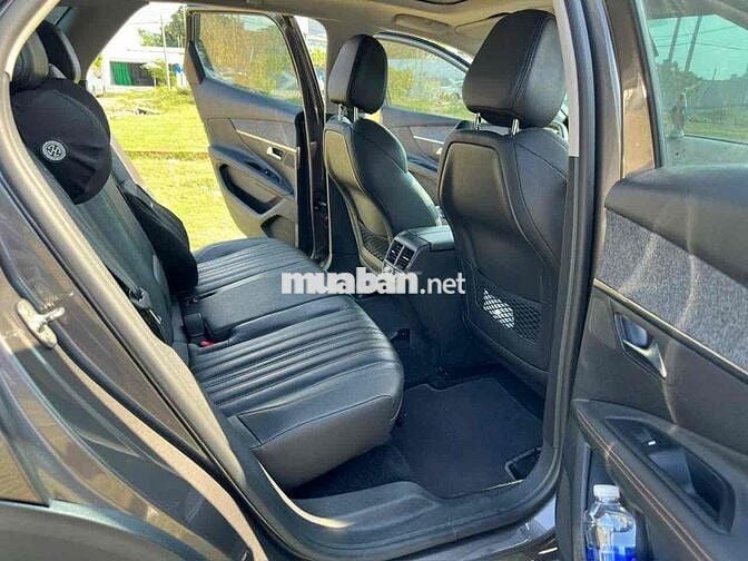 Peugeot 3008 2023 Xám 39.990 km