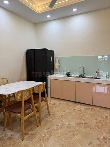 Cần vốn bán nhà Đường Huỳnh Tấn Phát Quận 7-60m2- Giá 4tỷ350-SHR 