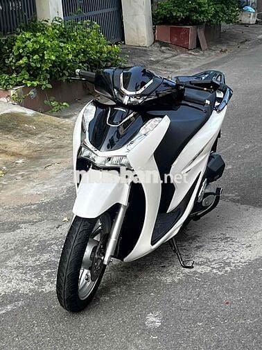 Honda SH 150i 2022 Trắng đen
