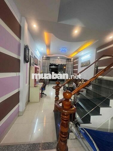 nhà thuê Bùi Tư Toán, siêu đẹp, mới, 4m*17m, 1trệt2lầu 4PN, gần chợ,
