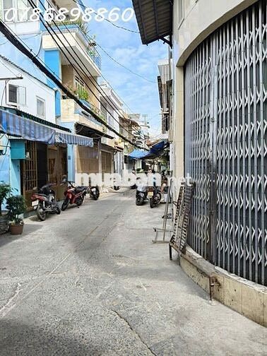 BÁN NHÀ 4 TẦNG HẺM 391 HUỲNH TẤN PHÁT Q7 ĐANG CHO THUÊ 20 TRIỆU/THÁNG