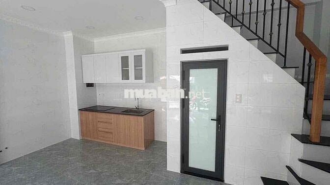 CHO THUÊ NHÀ NGANG HƠN 5M NGAY MẶT TIỀN ĐƯỜNG LỚN KHU PHAN XÍCH LONG