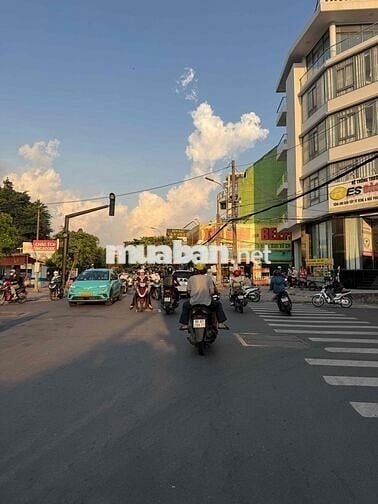 CHO THUÊ: Nhà Mặt Tiền Hoàng Diệu 2 - Linh Chiểu - Thủ Đức Dt: 8 x 27