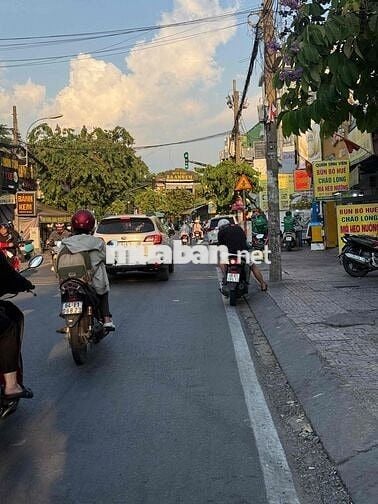 CHO THUÊ: Nhà Mặt Tiền Hoàng Diệu 2 - Linh Chiểu - Thủ Đức Dt: 8 x 27
