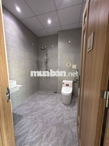 CHO THUÊ: Nhà Mặt Tiền Hoàng Diệu 2 - Linh Chiểu - Thủ Đức Dt: 8 x 27