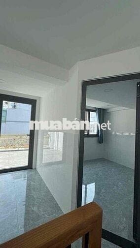 CHO THUÊ NHÀ NGANG HƠN 5M NGAY MẶT TIỀN ĐƯỜNG LỚN KHU PHAN XÍCH LONG