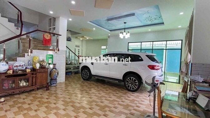 Cho Thuê Nhà biệt Thự Bà Điểm Hóc Môn