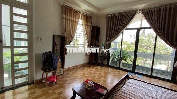Cho Thuê Nhà biệt Thự Bà Điểm Hóc Môn