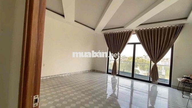 Cho Thuê Nhà biệt Thự Bà Điểm Hóc Môn