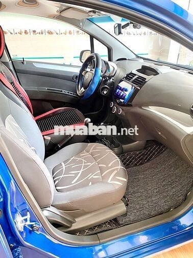 Xe 5 chổ gia đình Chevrolet Spark 2017 Số sàn