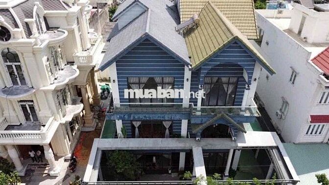 Cho Thuê Nhà biệt Thự Bà Điểm Hóc Môn