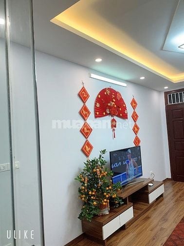 chính chủ bán nhà trong ngõ 108 nguyễn Lân DTSĐ 34m 5,5T mt4 gía11,7tỷ