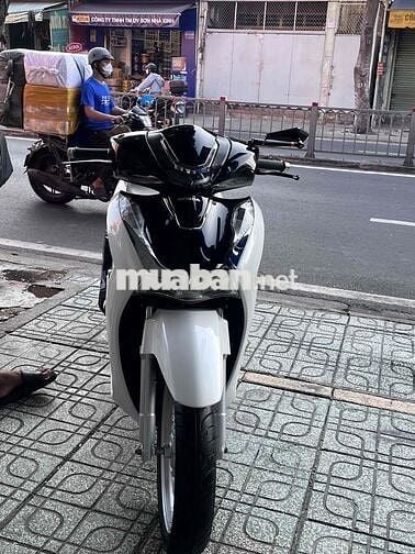 Honda SH 150i 2022 Trắng đen