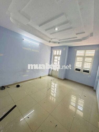 cho thuê nhà đúc 4 lầu hẻm xe hơi lê văn thọ Gò Vấp 4 x16 giá 16tr