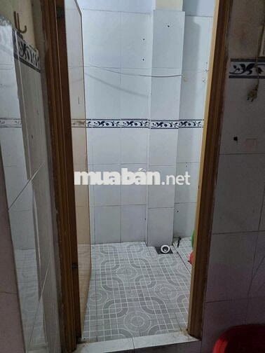 Bán 2 phòng (lầu 2 + 3) mặt tiền Triệu Quang Phục, Q5