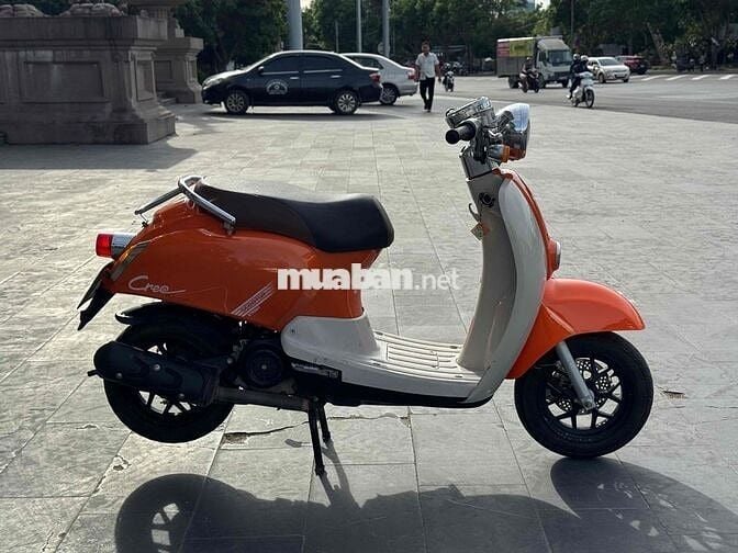 Honda Cree Thể thao Cam, trắng