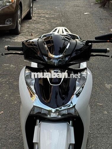 Honda SH 150i 2022 Trắng đen