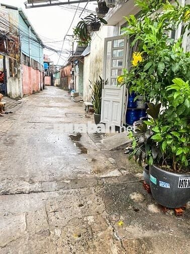 Bán nhà 54m² ngay ngã tư Bà Điểm – Vị trí đẹp, tiện di chuyển