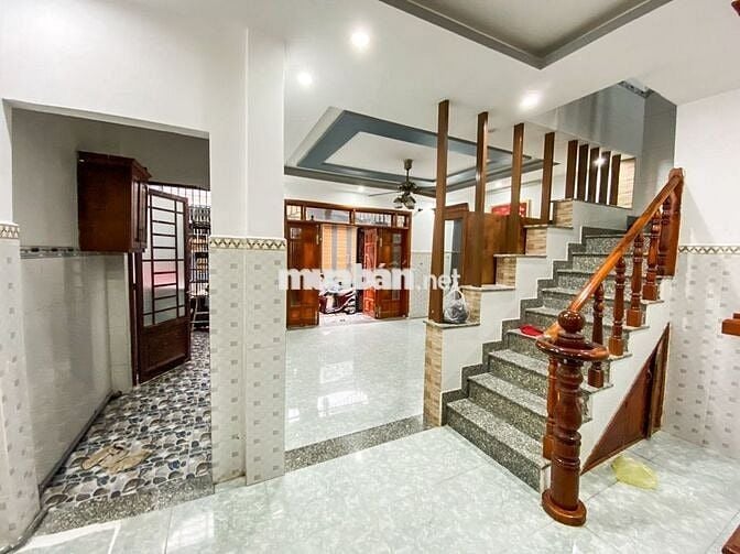 Bán nhà 54m² ngay ngã tư Bà Điểm – Vị trí đẹp, tiện di chuyển
