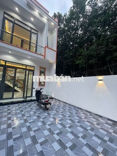 XÂY Ở ĐỔI ĐƠN VỊ CÔNG TÁC NÊN BÁN GẤP LUÔN NHÀ KÉ KCN ĐỒNG AN 